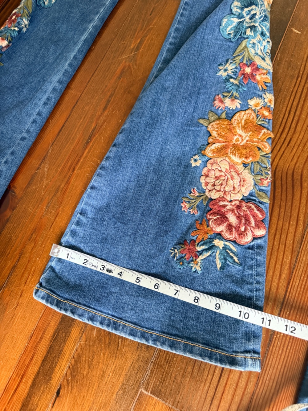🌸DRIFTWOOD Farrah Embroidered Floral Flare Leg Denim Jumpsuit - Midnight Rose - Picture 12 of 13